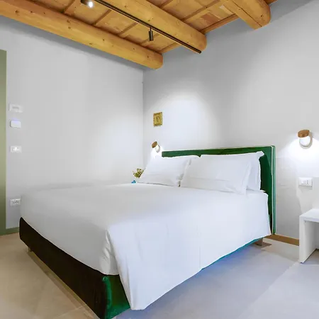 La Donnella - Residenza Di Campagna 招待所 3*