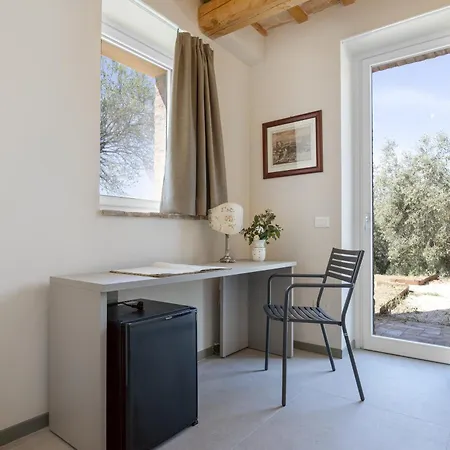 La Donnella - Residenza Di Campagna 招待所
