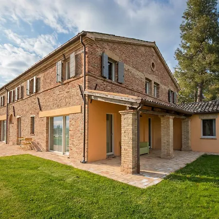 بيت ضيافة La Donnella - Residenza Di Campagna سينِغاليا