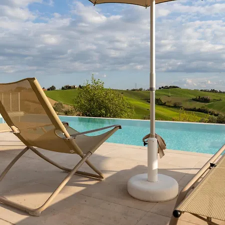 La Donnella - Residenza Di Campagna 招待所 3*