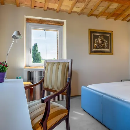La Donnella - Residenza Di Campagna Gasthof 3*